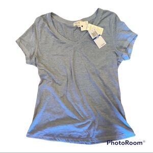 Ultra Flirt heathered blue short sleeve v-neck t-shirt - New with tags